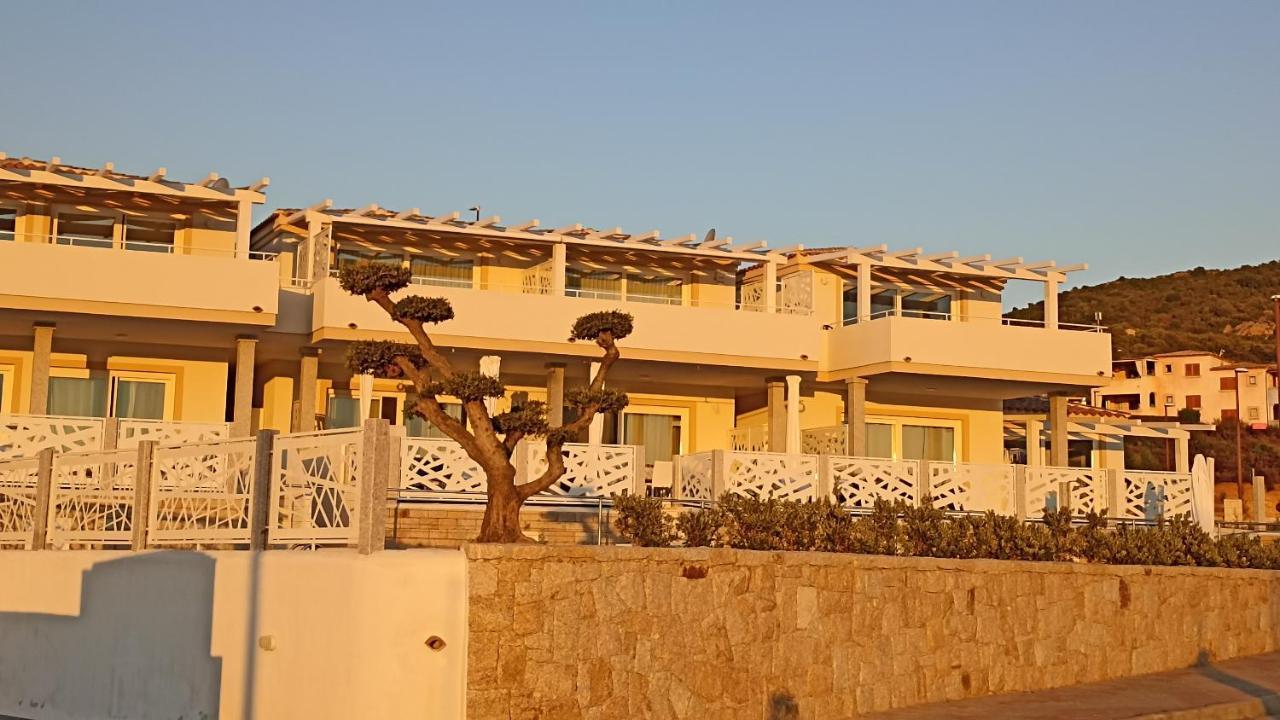 Welcomely - White Terrace - Condominio Acqualife カンニジョネ エクステリア 写真